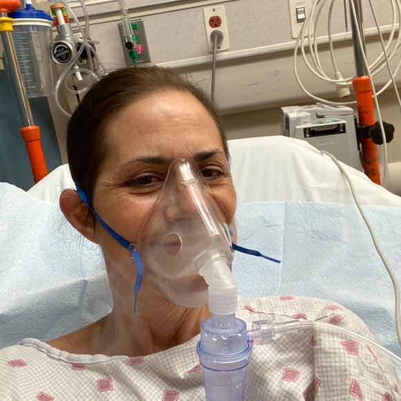 Meet your Posher, Danielle (Dani) - Picture 4 of 7